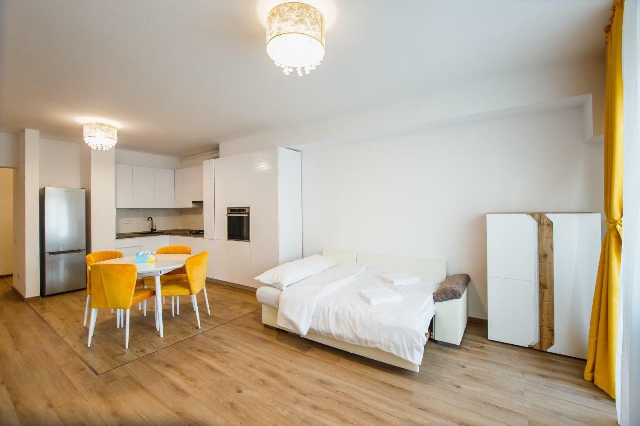 Spacious & Bright 2 Bedroom Central Apartment ออราแด ภายนอก รูปภาพ