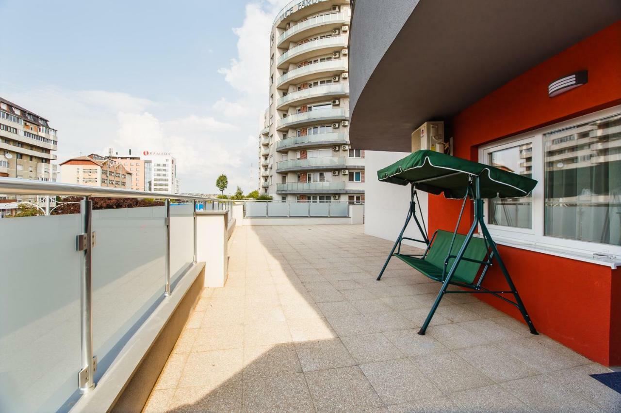 Spacious & Bright 2 Bedroom Central Apartment ออราแด ภายนอก รูปภาพ