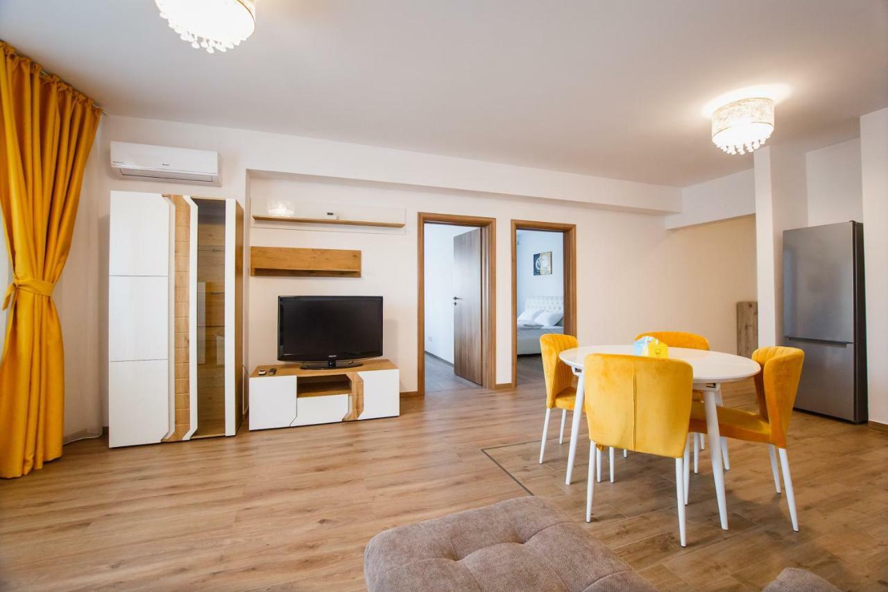 Spacious & Bright 2 Bedroom Central Apartment ออราแด ภายนอก รูปภาพ